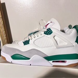 2023 Nike SB X Air Jordan 4 Pine Green Sail Grey White DS Size 10.5 OG All